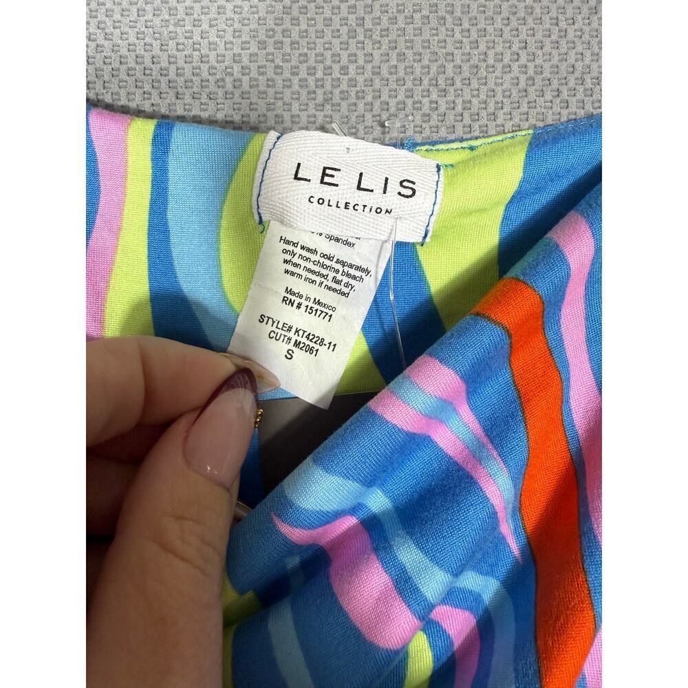 NEW- NWT Le Lis Multicolor Wavy Print Bodysuit Size S - Picture 5 of 6